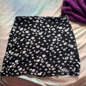 Cute daisy mini skirt!!